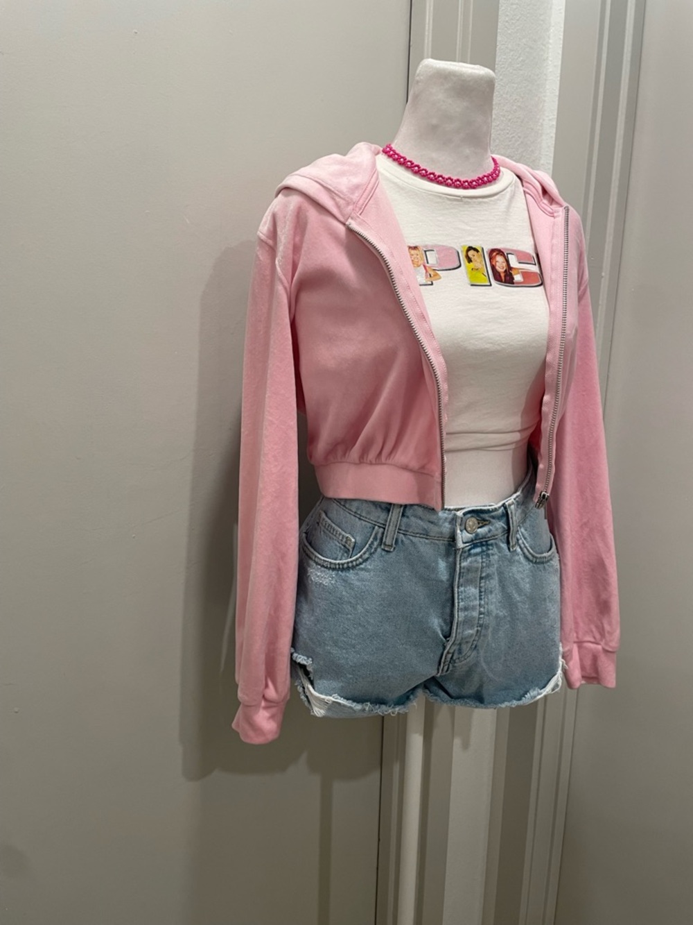 H&M Divided Pink Velour Cropped Zip-Up Hoodie - S - Picture 4 of 14